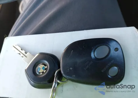 2000 BMW Z3 2.3 from USA, damaged, VIN 4USCH9349YLF83295